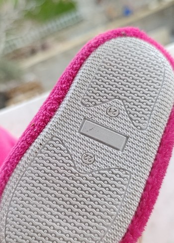 Kızlar için Pembe Kürklü Sıcak Ev Terliği - Görsel 2