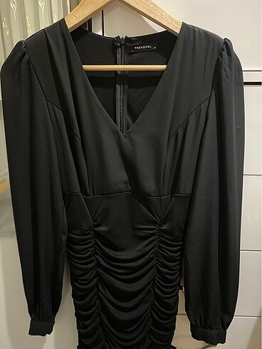Trendyol & Milla Siyah kısa elbise