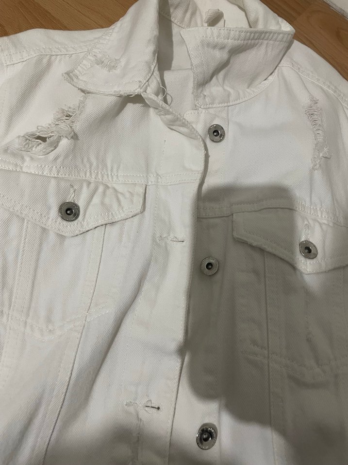 Düğmeli Beyaz Kadın Denim Ceket - Görsel 2