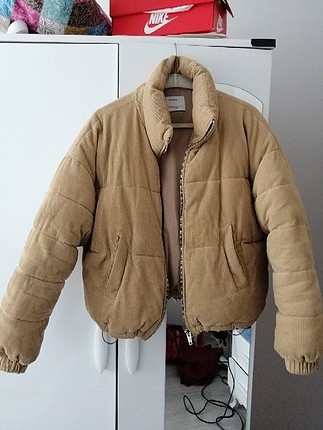 xs Beden Bershka Şişme mont