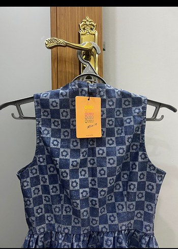 Quzu Kadın Mavi Batik Desenli Uzun Denim yelek