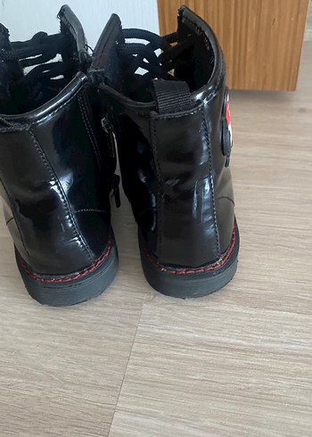 Kız Çocuk Siyah Minnie Figürlü Bot - Görsel 3
