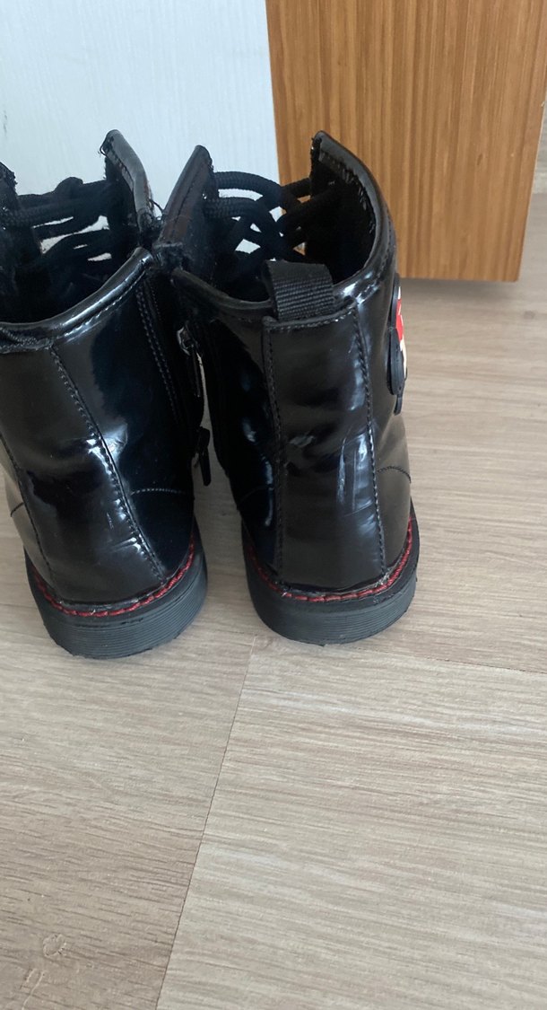 Kız Çocuk Siyah Minnie Figürlü Bot - Görsel 3