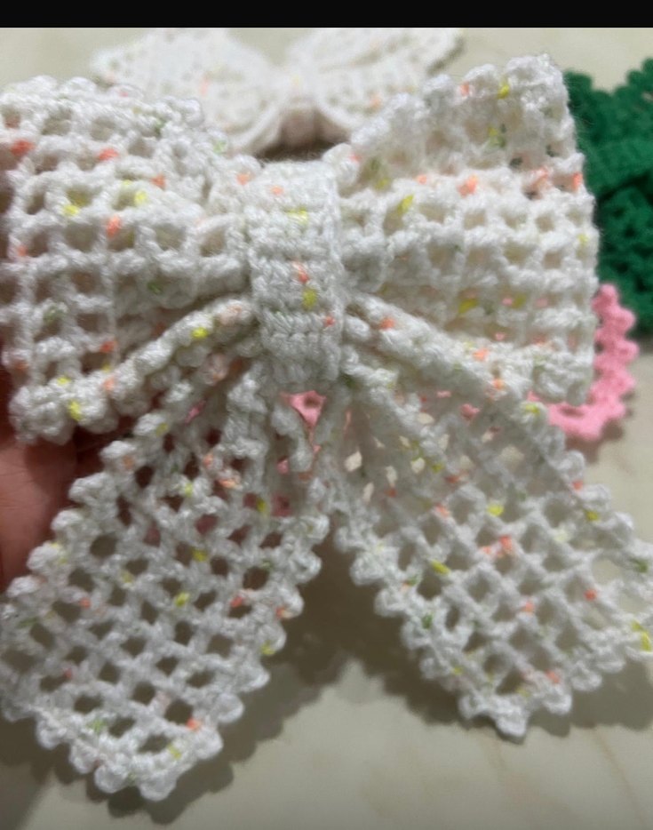 Renkli Örgü Fiyonk Saç Aksesuarları - Görsel 2