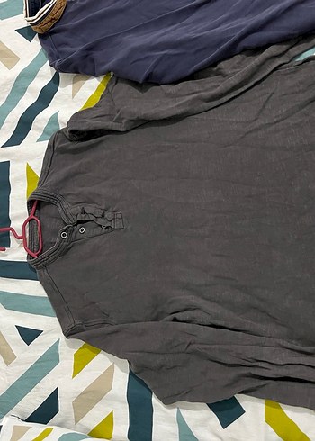 İki adet erkek üst - Görsel 2