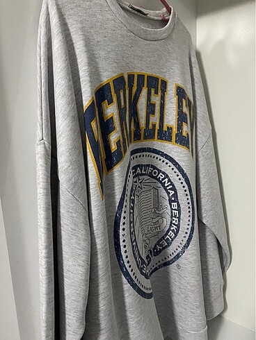 Bershka sweatshirt