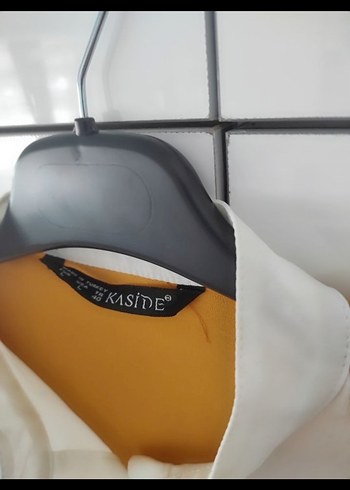 Bej Düğmeli Uzun Kollu - Görsel 2