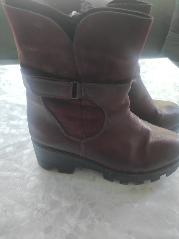 Burgundy Deri Tokalı Kadın Bot - Görsel 2