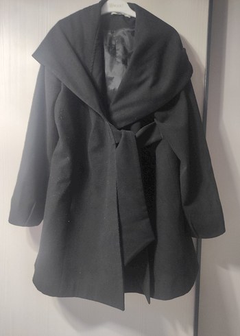 Kuşaklı Siyah Kadın Kaban - Görsel 3