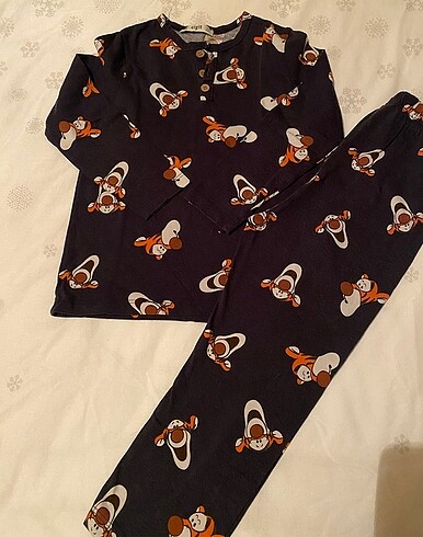 Erkek çocuk pijama takımı