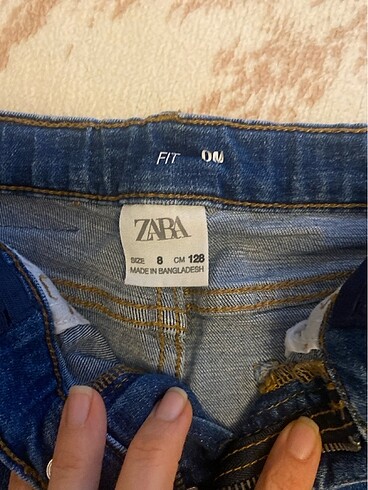 Zara Erkek çocuk kot pantalon