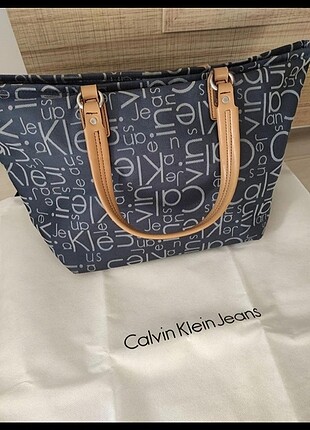 Calvin Klein Jean Rengi Omuz Çantası 