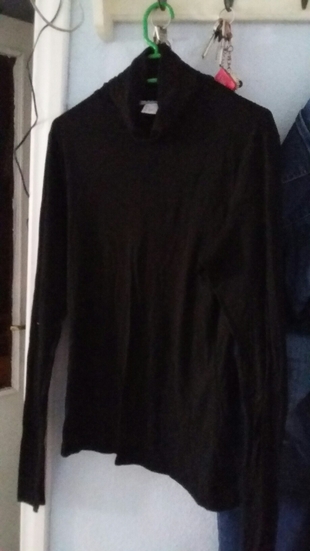 siyah ince boğazlı body