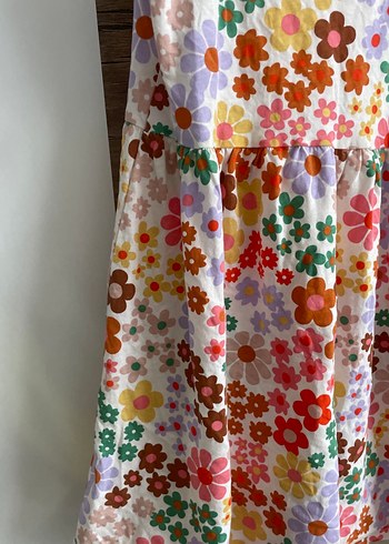 Çiçek Desenli Kolsuz Kız Elbisesi - Görsel 4