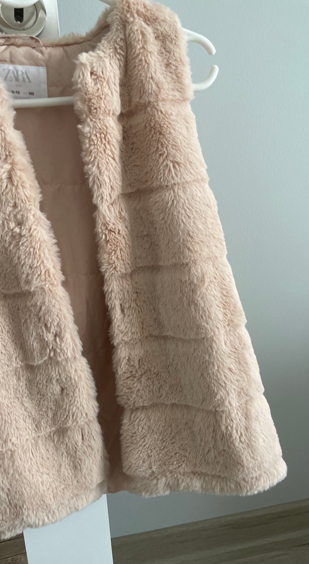 Bej Kürklü Kız Çocuk Yelek - Görsel 5