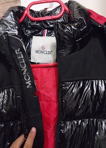 s Beden Moncler montt