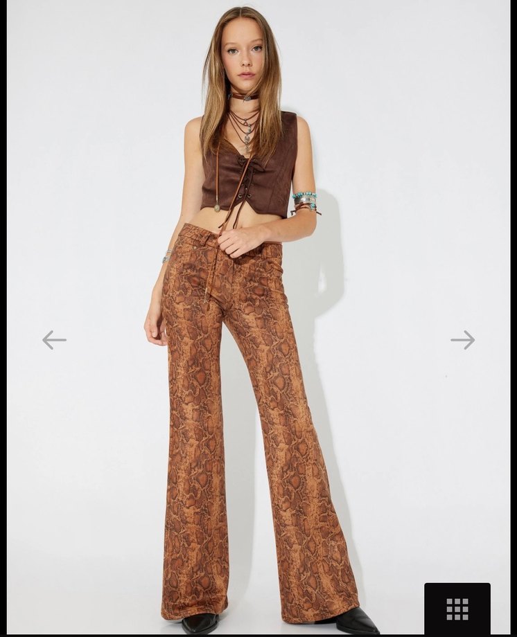 Kahverengi Yılan Desenli Deri İspanyol Paça Pantolon - Görsel 3