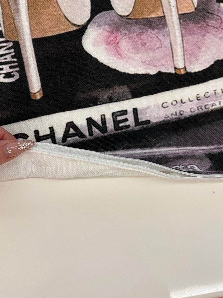 Chanel Tay Tüyü Dijital Baskı Kırlent - Görsel 3
