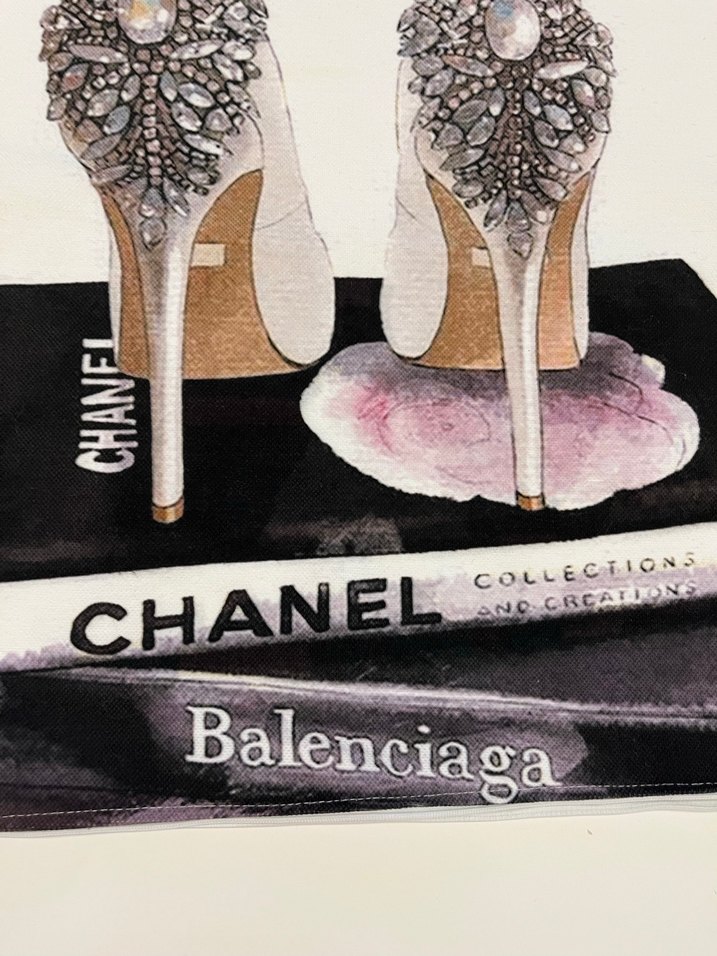 Chanel Tay Tüyü Dijital Baskı Kırlent - Görsel 2