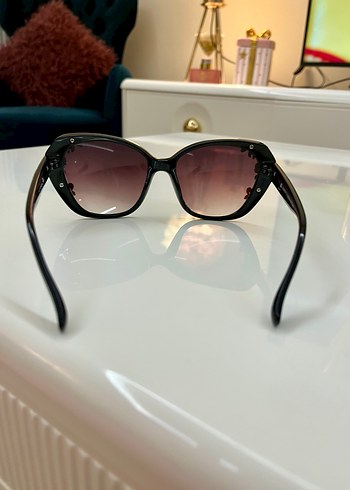 İthal Orjinal Tasarım Gül Güneş Gözlüğü - Görsel 5