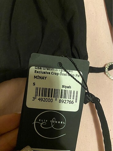 s Beden Siyah taş detaylı üst