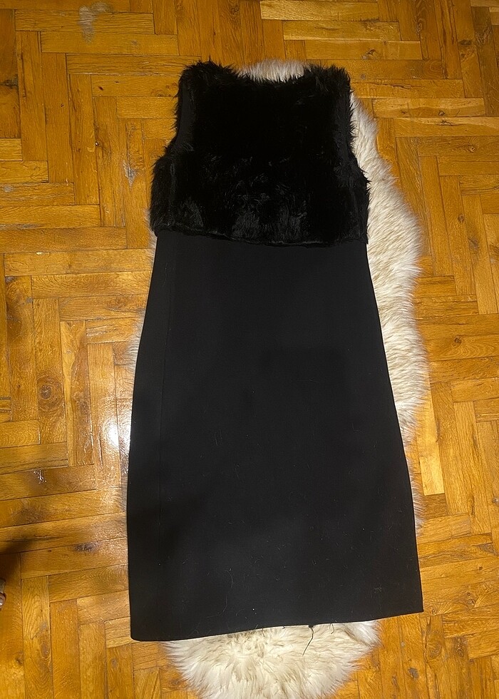 Siyah yakası kürk detaylı uzun yelek - Görsel 4