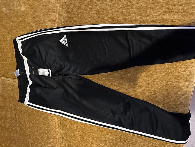 m Beden Adidas eşofman altı