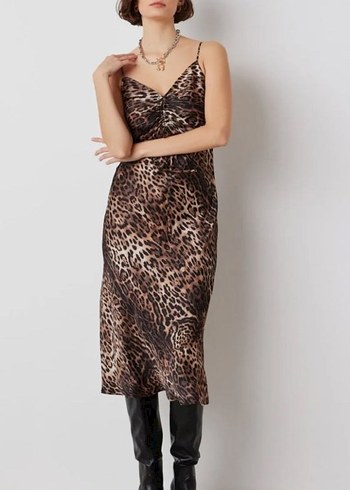 Kahverengi Leopar Desenli Uzun Elbise - Görsel 2