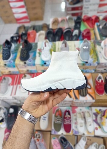 27 Beden Çocuk Spor Ayakkabı