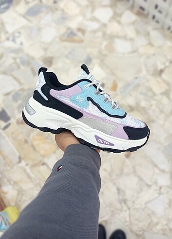 Guess spor ayakkabı
