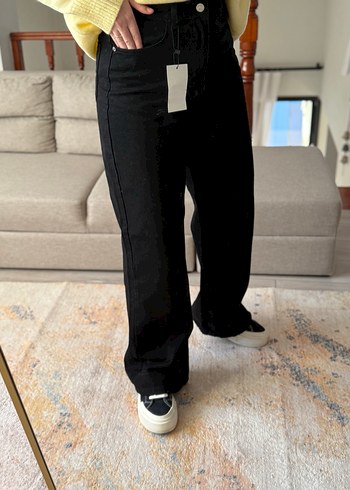 Kemer Detaylı Siyah Yüksek Bel Kadın Kot Pantolon - Görsel 3