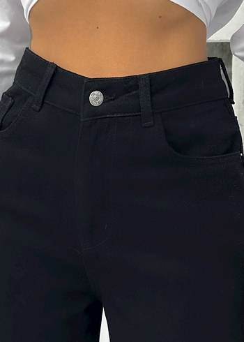 Kemer Detaylı Siyah Yüksek Bel Kadın Kot Pantolon - Görsel 2