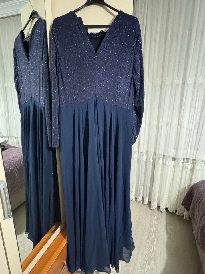 Lacivert Payetli Uzun Kadın Abiye Elbise - Görsel 5