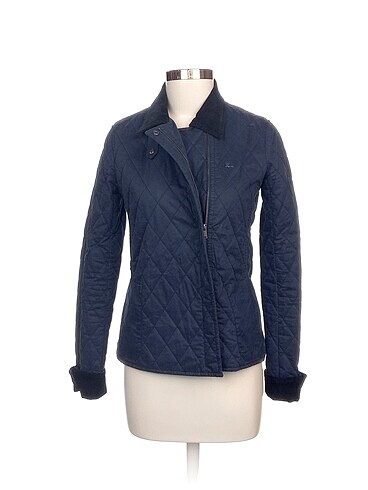 Lacoste Mont %70 İndirimli.