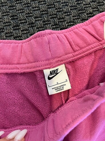 l Beden Nike şort