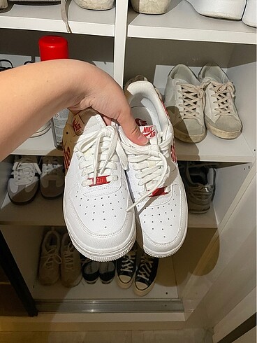 Nike Aldım 2mere giydim yepyeni durumda