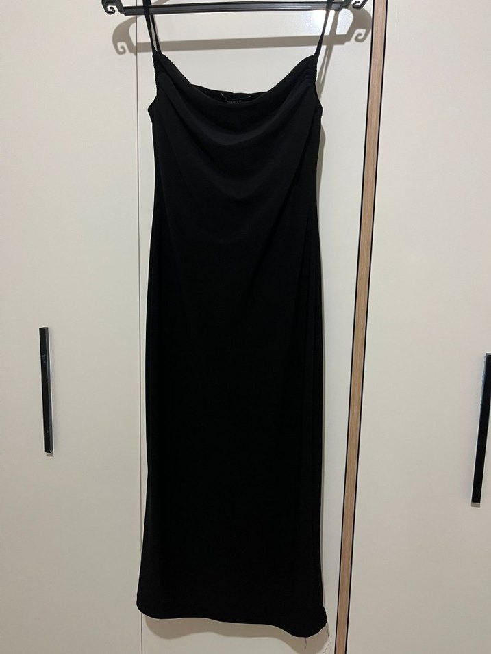 Trendyol & Milla Siyah Uzun İnce Askılı Elbise - Görsel 3
