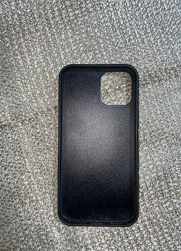 Tutacaklı iPhone 12 kılıf 