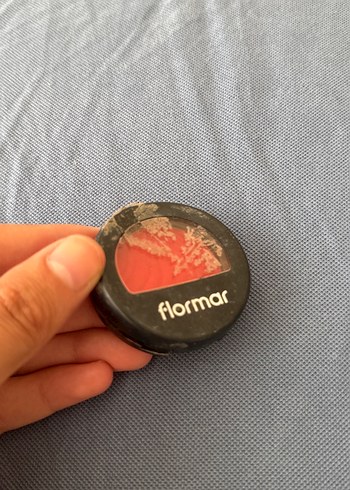 Flormar Parlak Kırmızı göz fari allok olarakta kullanılabilir