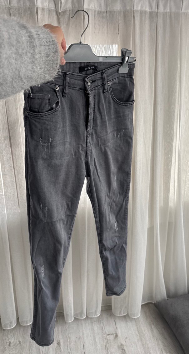 Siyah Kemerli Dar Kesim Kadın Kot Pantolon - Görsel 5