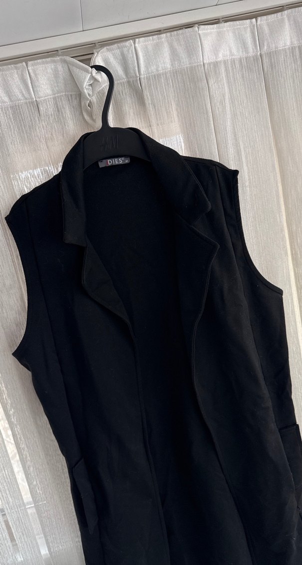 Siyah Kemerli Kolsuz Midi Kadın Yelek - Görsel 2