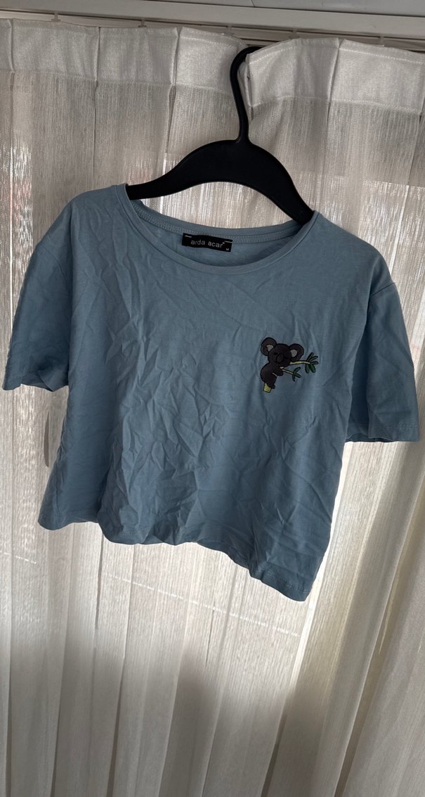 Düğmeli Baskılı Mavi Kadın Tişört - Görsel 2