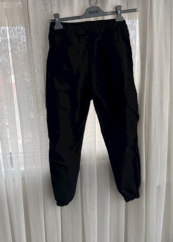 Siyah Kemerli Kadın Rahat Kumaş Pantolon - Görsel 4