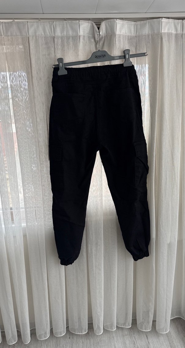 Siyah Kemerli Kadın Rahat Kumaş Pantolon - Görsel 4