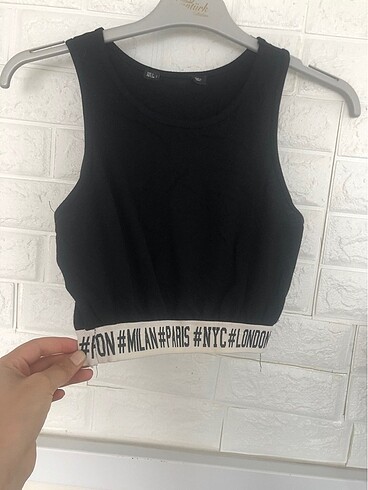 Siyah crop