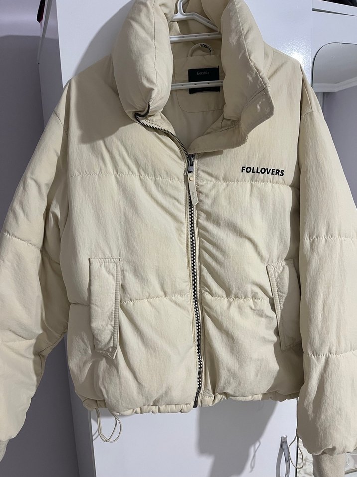 Beyaz Oversize Mini Şişme Mont bershka - Görsel 2