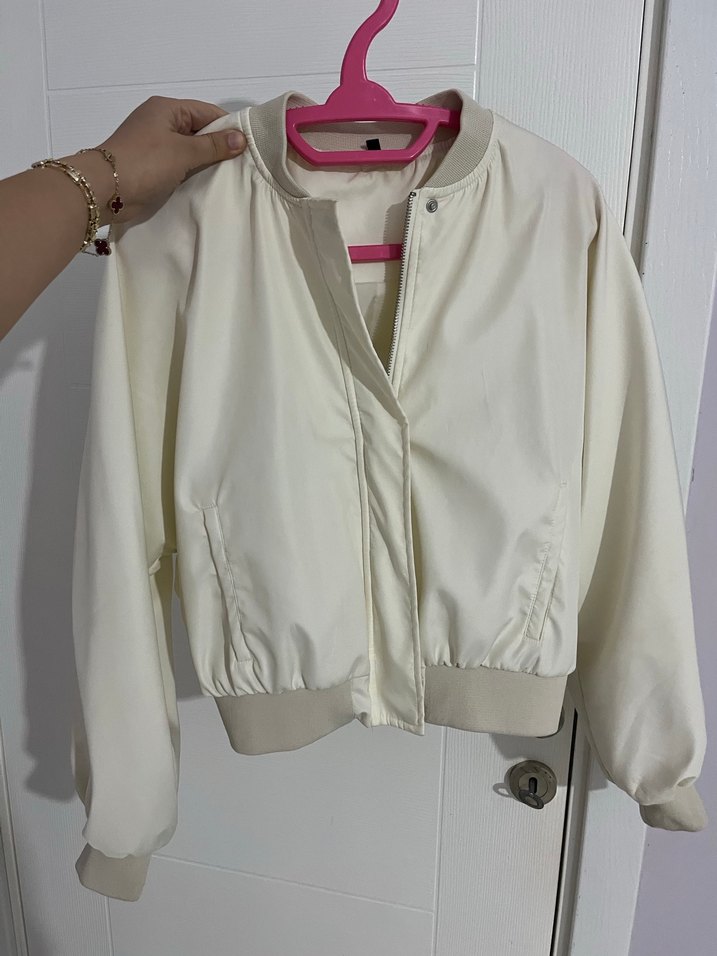 Beyaz Mini Kadın Bomber Ceket - Görsel 3