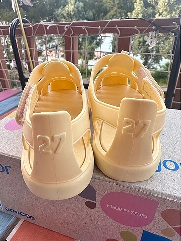 27 Beden sarı Renk Igor sandalet