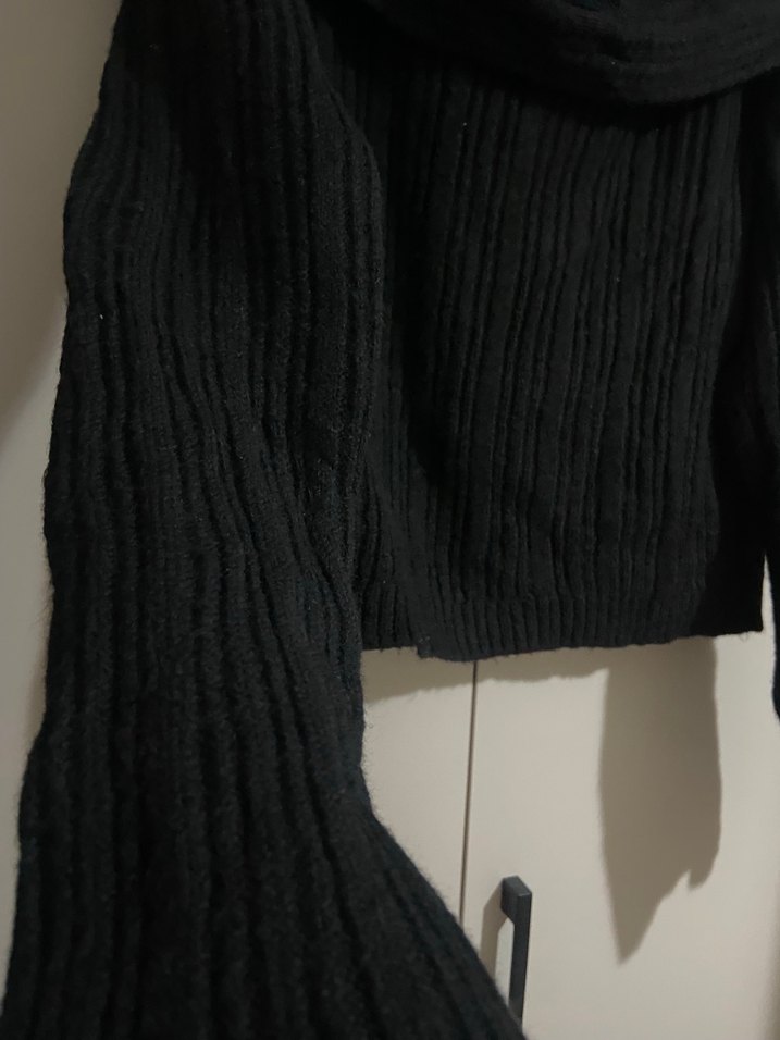 Kadın Siyah Örgü Yüksek Yakalı Kazak - Görsel 4