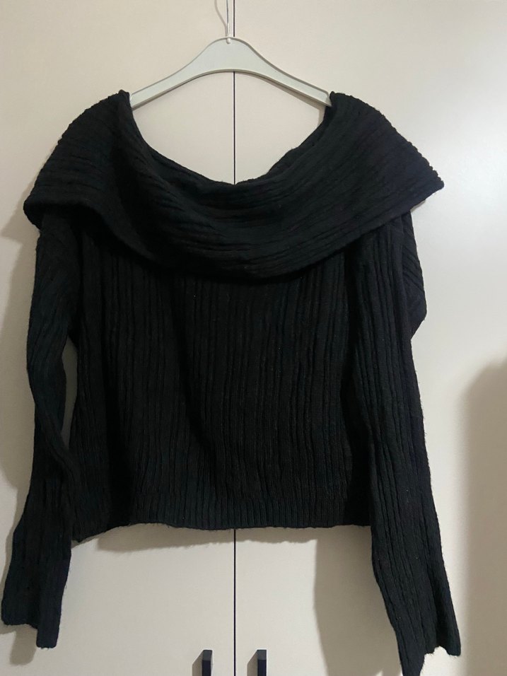 Kadın Siyah Örgü Yüksek Yakalı Kazak - Görsel 2